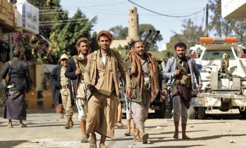 Yemenis harvest coffee amid war challenges