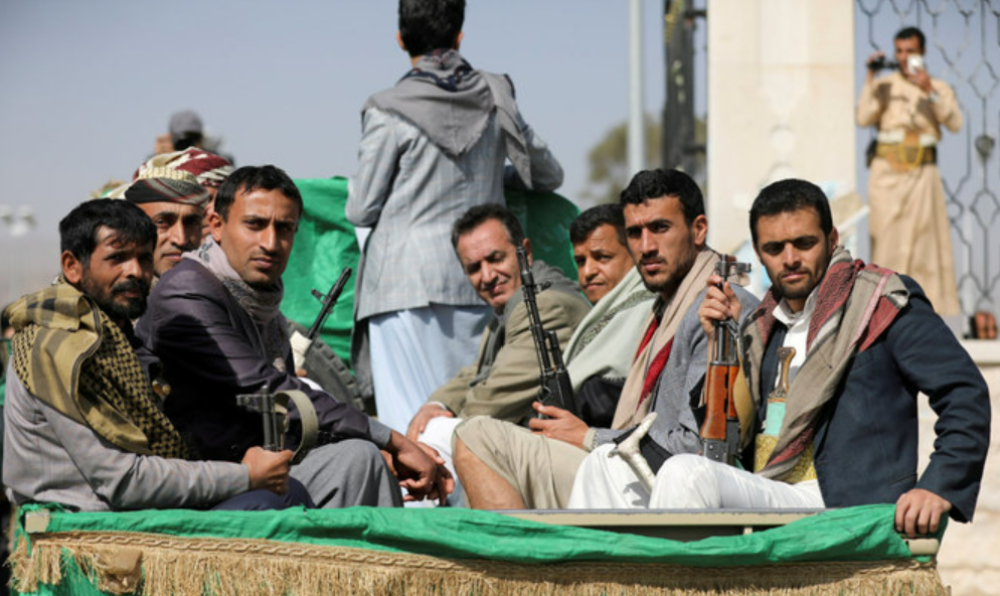 Houthis bury 15 fighters after clashes with government troops