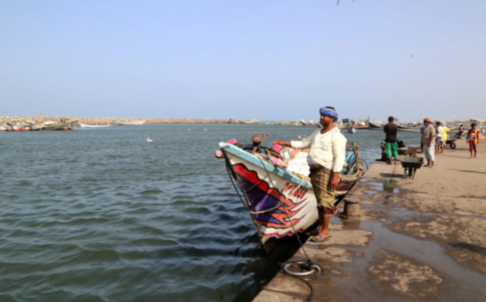 Schools close, fishermen seek shelter as Yemen braces for cyclone