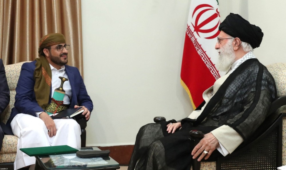 Reports: Iran Recommends Restructuring Yemen's Houthis "Away from Official Institutions''