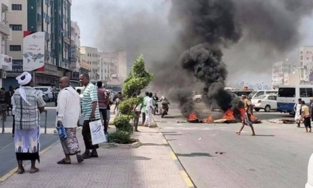Yemen : Mass Protests Erupt in Mukalla Over Power Outages and Service Collapse