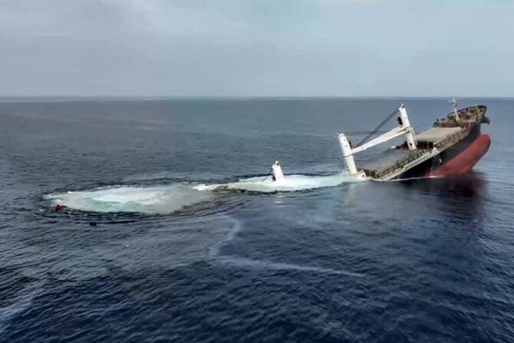 Crew Member Dies in Attack on Dutch Vessel Off Yemen Coast