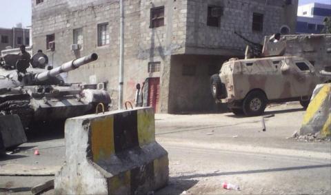 Yemen president forces capture rival military camp in Aden-sources
