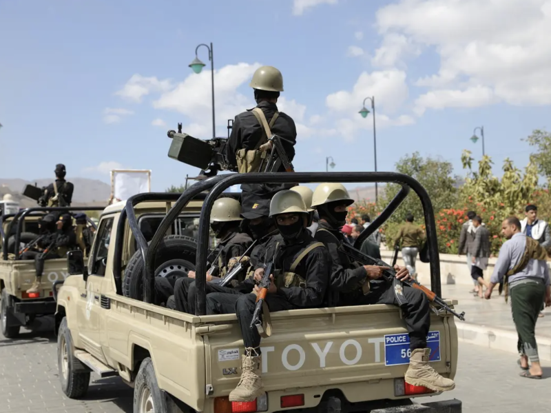 Yemen : Senior Houthi Commander Killed in Clashes with Gov't Forces in Taiz