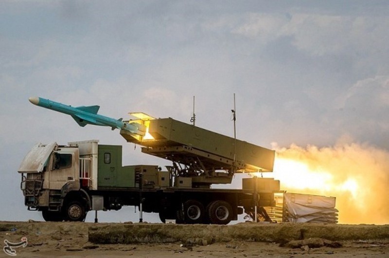 "In Retaliation for Recent Strikes" ... Missile Fired from Yemen Toward Israel Crashes Mid-Route